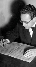 ORG XMIT: 304401_0.tif LOCAL DESCONHECIDO, 00-10-1952: M sica: o maestro, compositor e pianista Jo o de Souza Lima. (Foto: Folhapress)